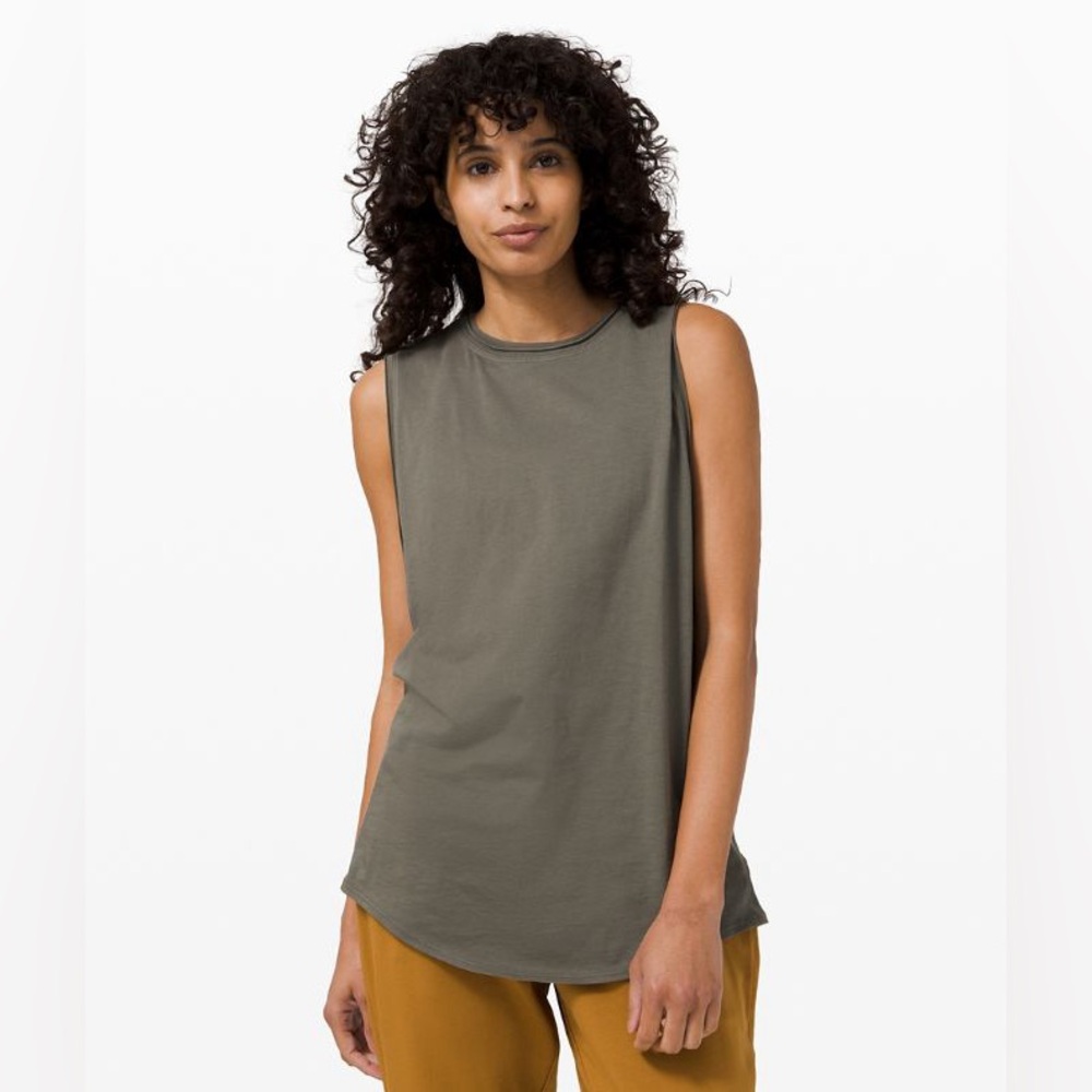 Brand NEW Lululemon Show Your Edge Muscle Tank Army Green